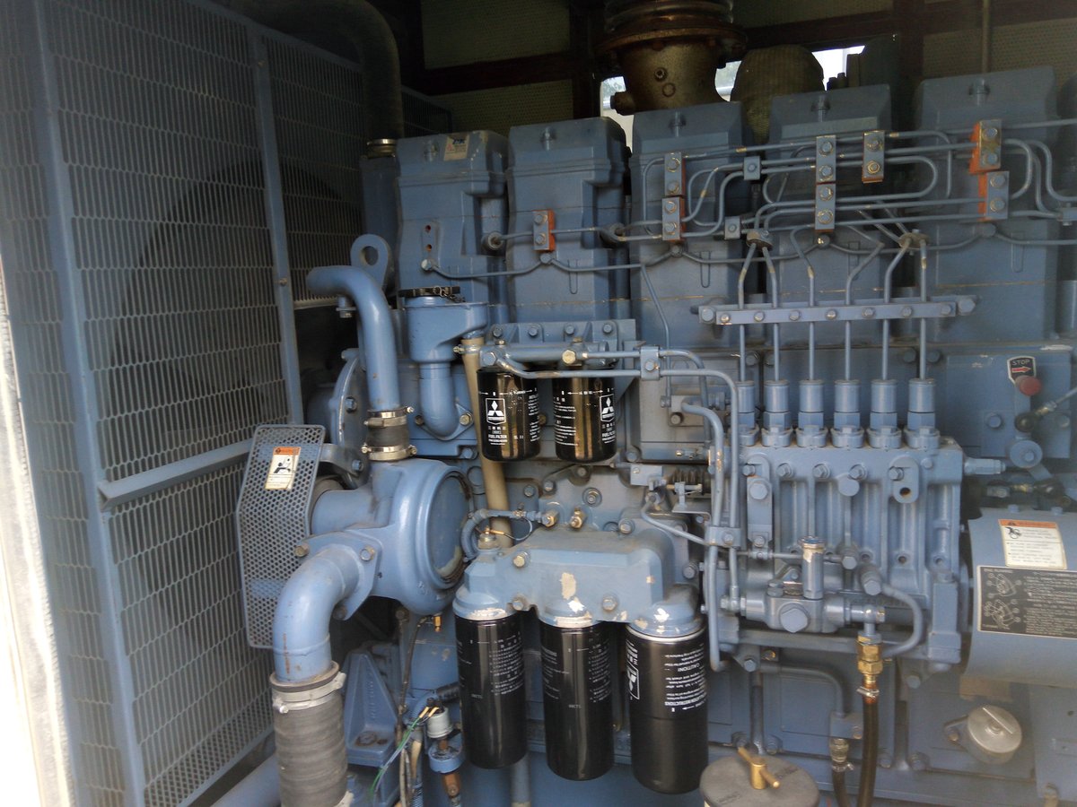 日本三菱600KW柴油发电机组出租