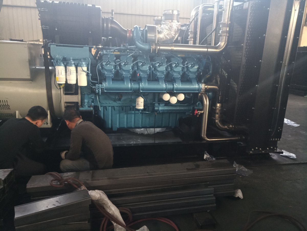 潍柴博杜安800KW发电机组出租